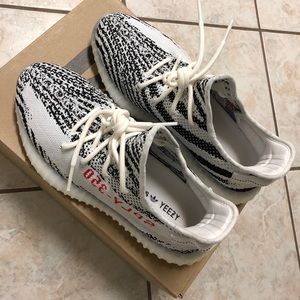 Yeezy Boost 350 Zebra 🔥 only worn twice